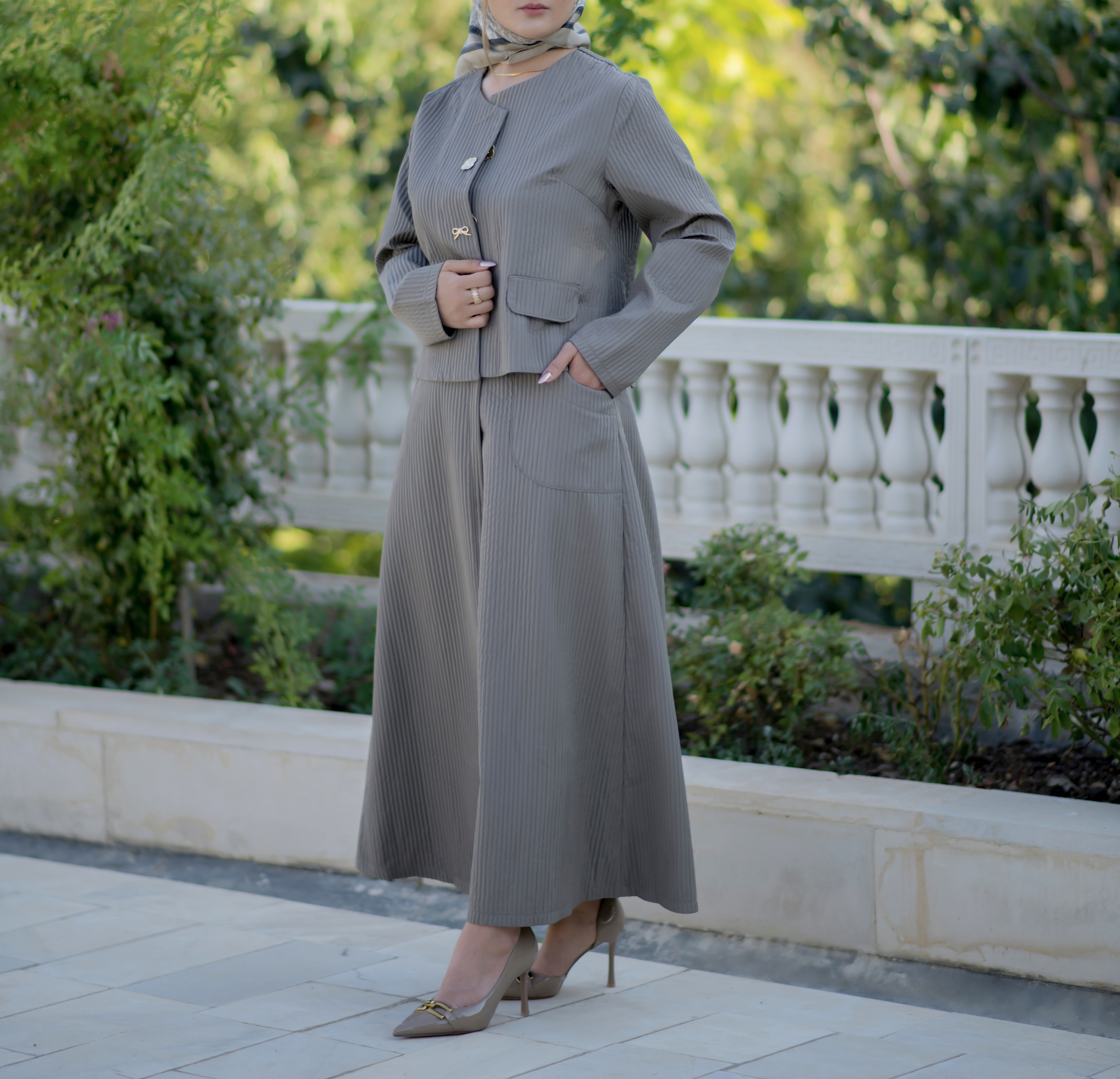 کت و دامن میله ای